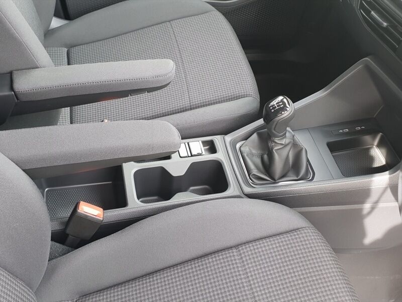 More views of Volkswagen Caddy