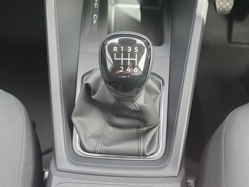 More views of Volkswagen Caddy