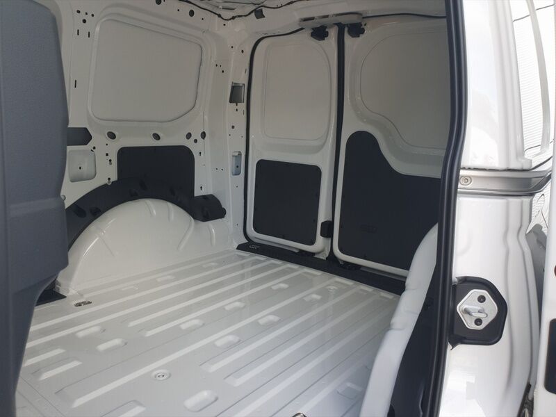 More views of Volkswagen Caddy