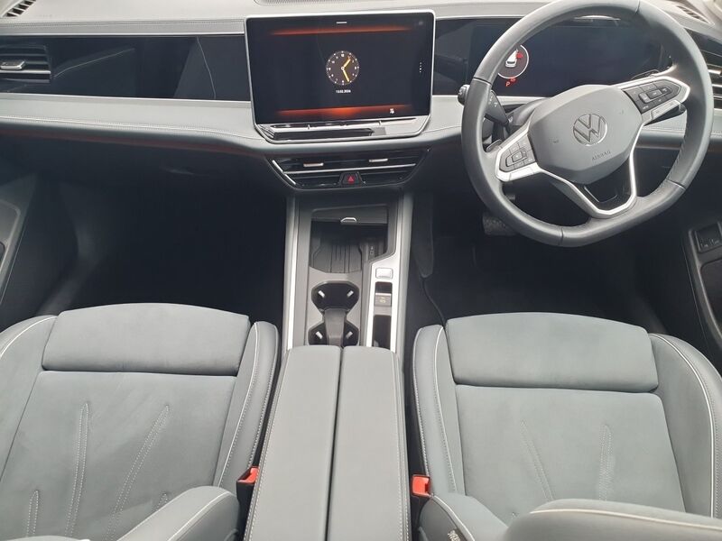 More views of Volkswagen Passat