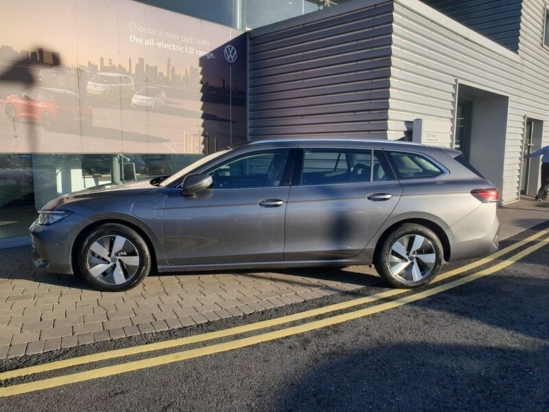 More views of Volkswagen Passat