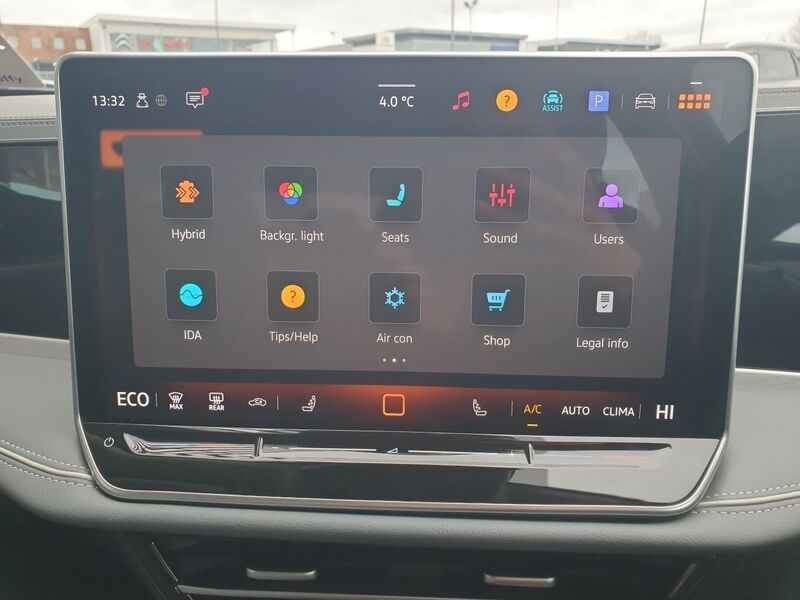 More views of Volkswagen Passat