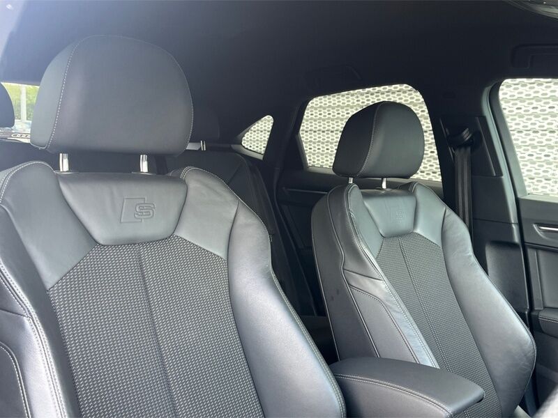 More views of Audi Q3