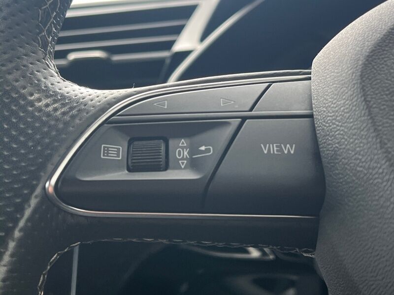 More views of Audi Q3