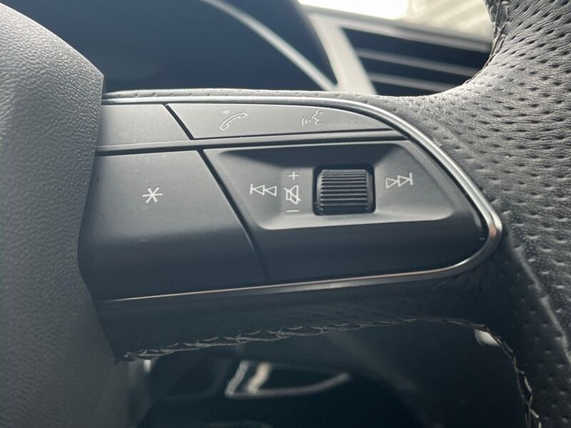 More views of Audi Q3