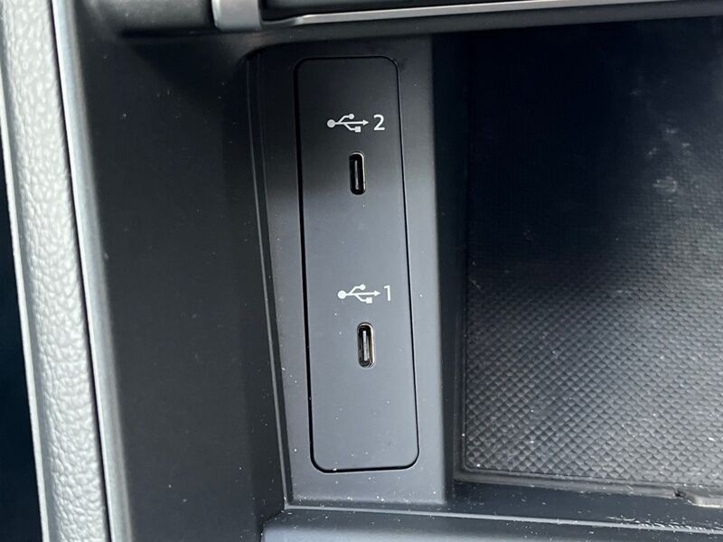 More views of Audi Q3