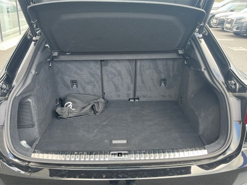More views of Audi Q3