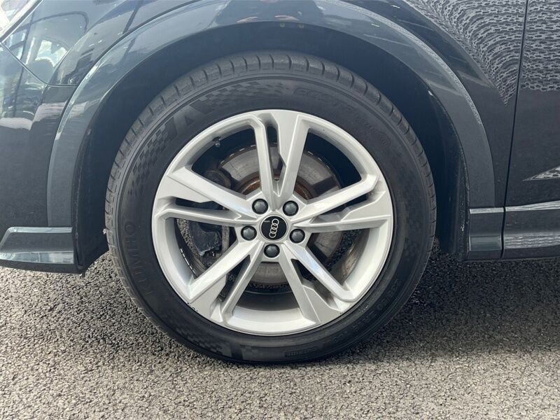 More views of Audi Q3