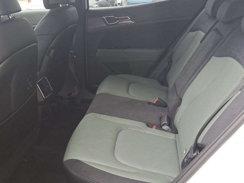 More views of Kia Sportage