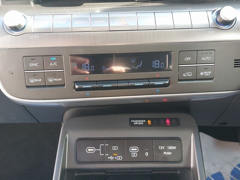 More views of Hyundai KONA