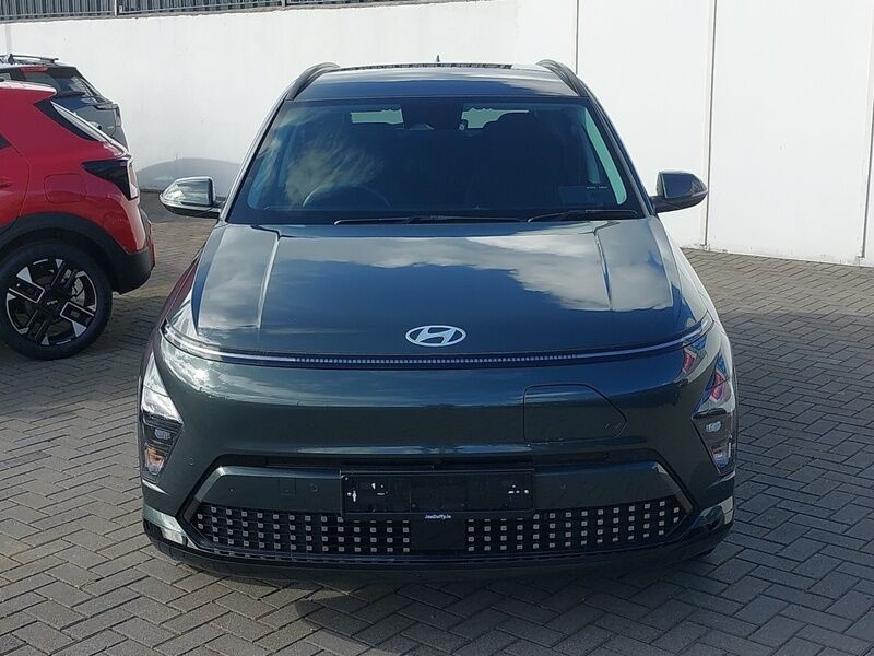 More views of Hyundai KONA