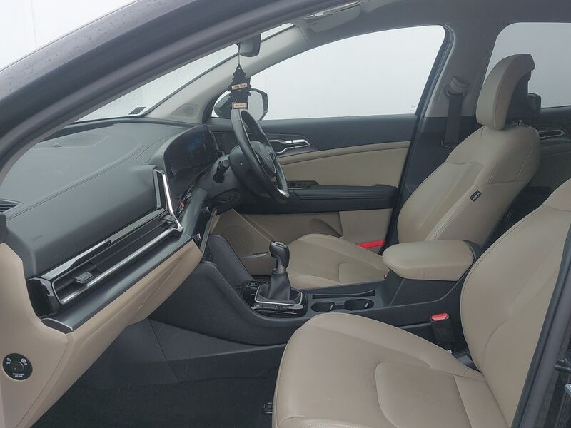 More views of Kia Sportage