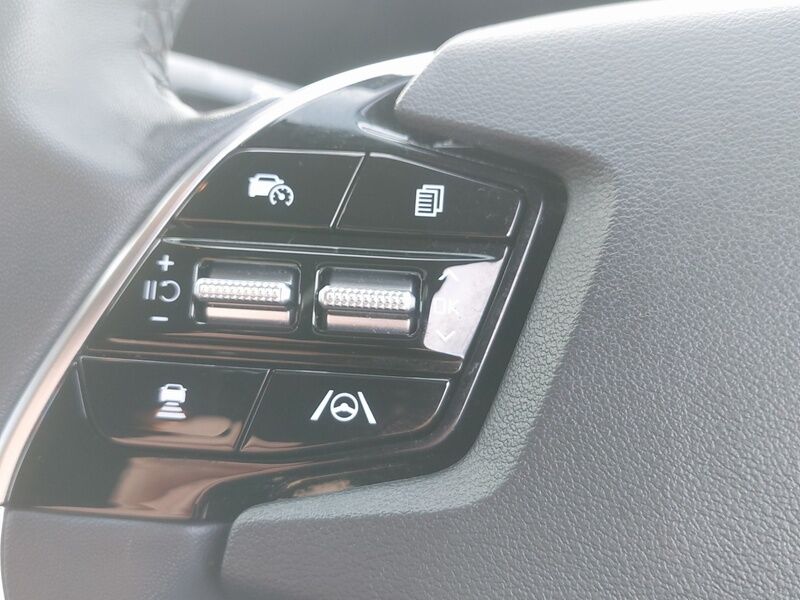 More views of Kia e-Niro