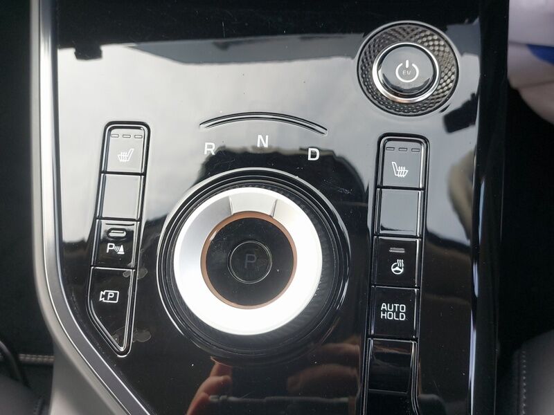 More views of Kia e-Niro