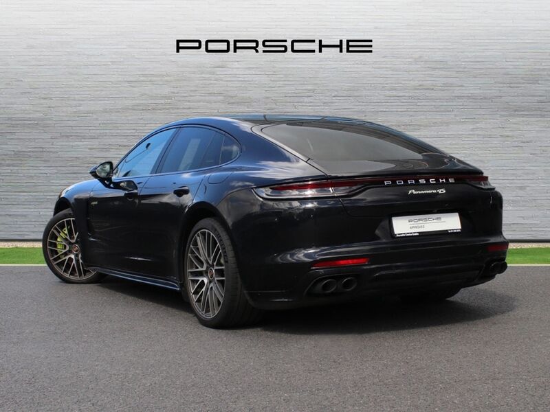 More views of Porsche Panamera