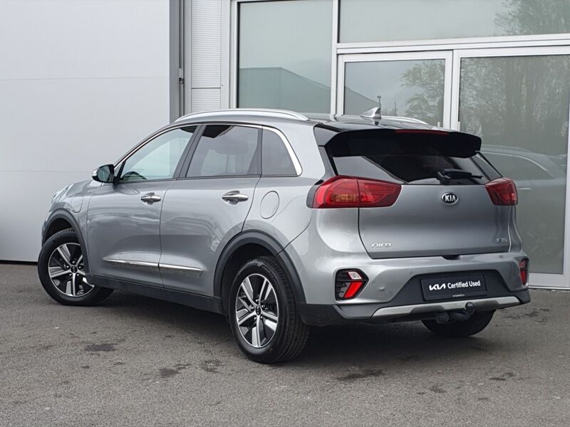More views of Kia Niro