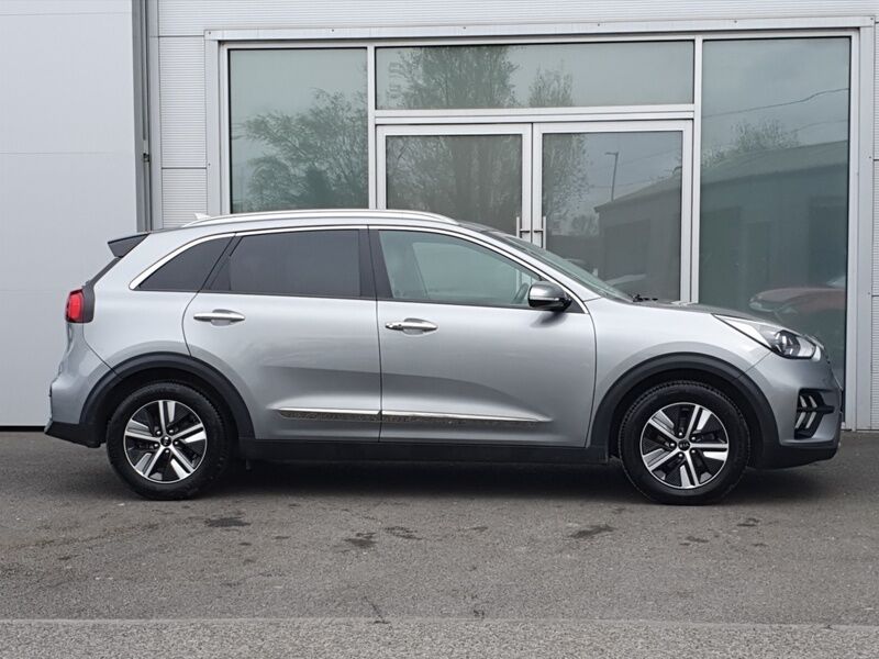 More views of Kia Niro