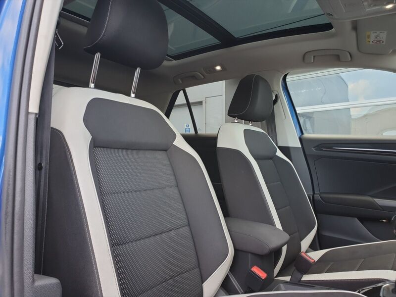 More views of Volkswagen T-Roc