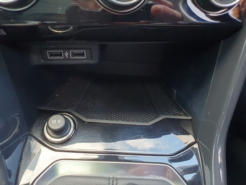More views of Volkswagen T-Roc