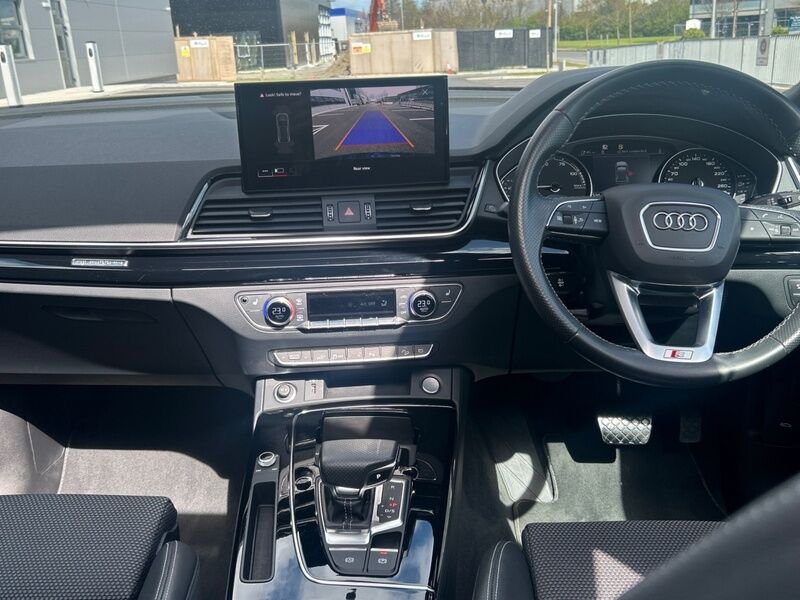 More views of Audi Q5
