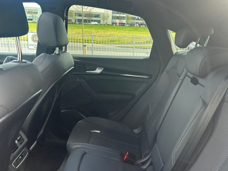 More views of Audi Q5