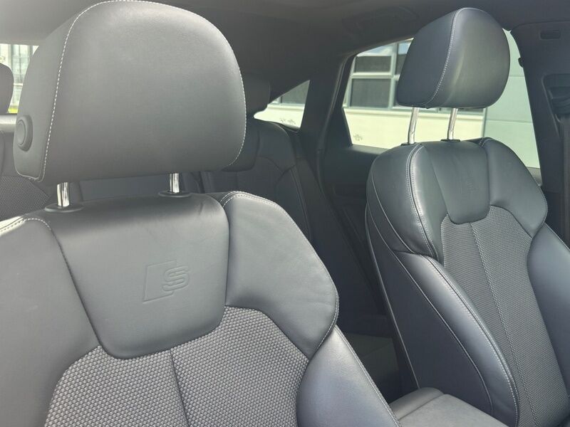 More views of Audi Q5