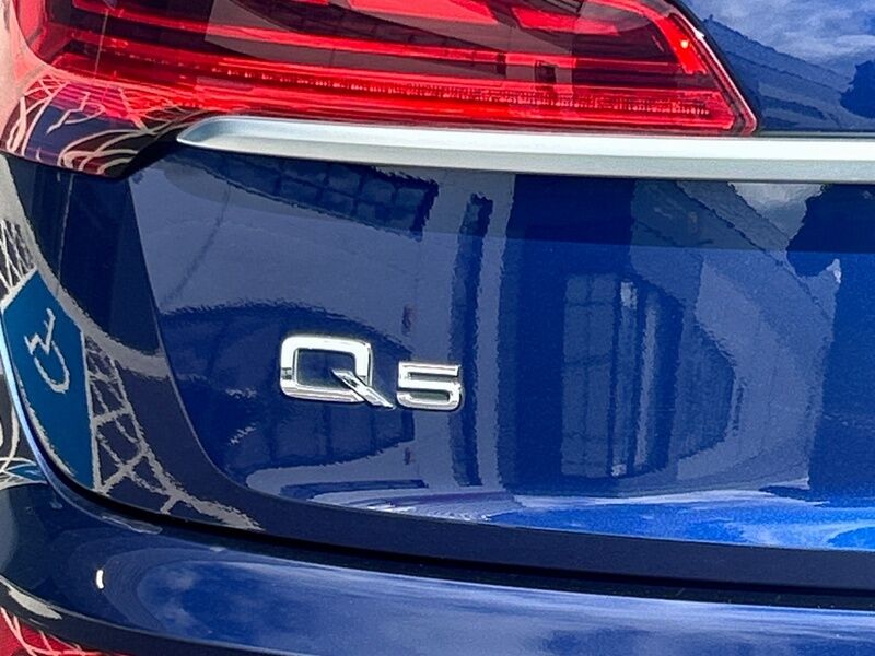 More views of Audi Q5