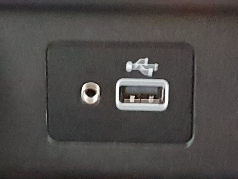 More views of Nissan Leaf