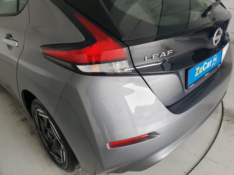 More views of Nissan Leaf