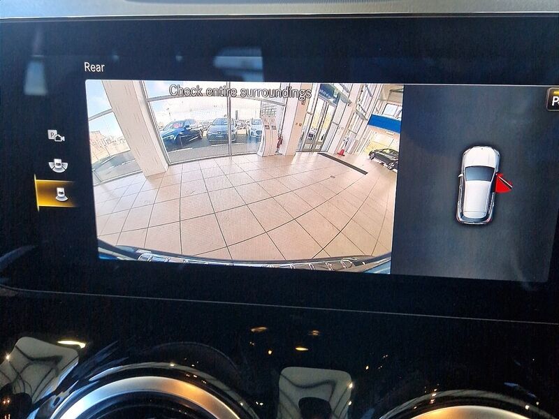 More views of Mercedes-Benz GLA