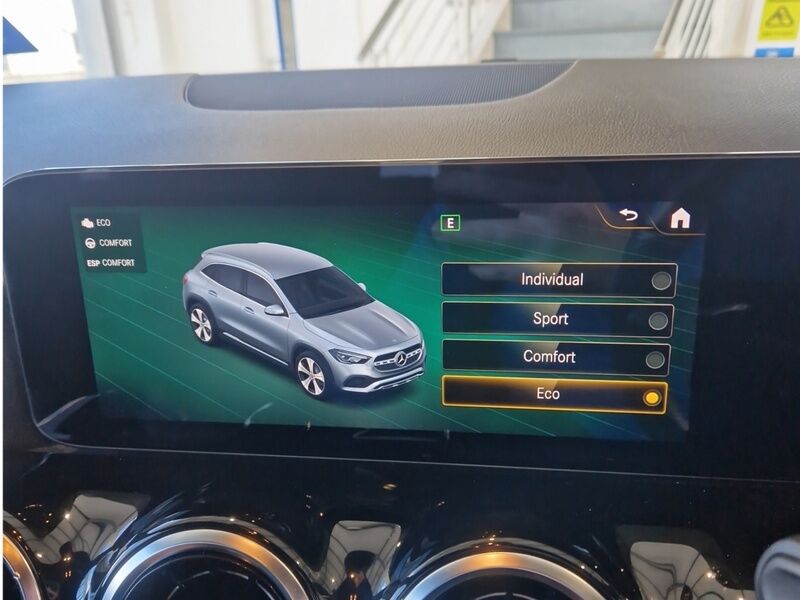 More views of Mercedes-Benz GLA