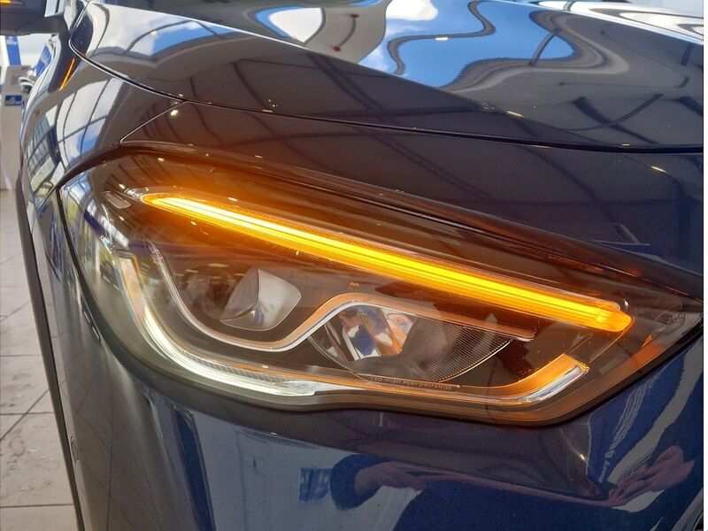 More views of Mercedes-Benz GLA