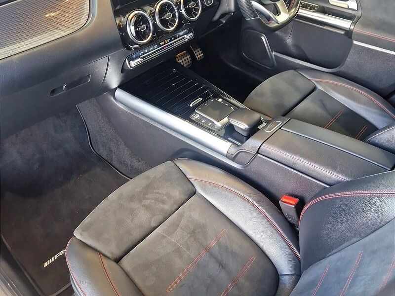 More views of Mercedes-Benz GLA