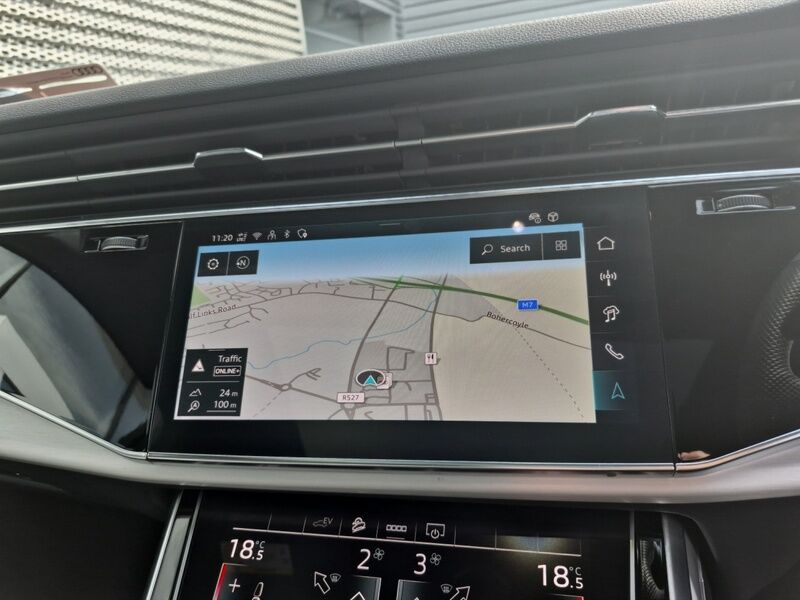 More views of Audi Q7