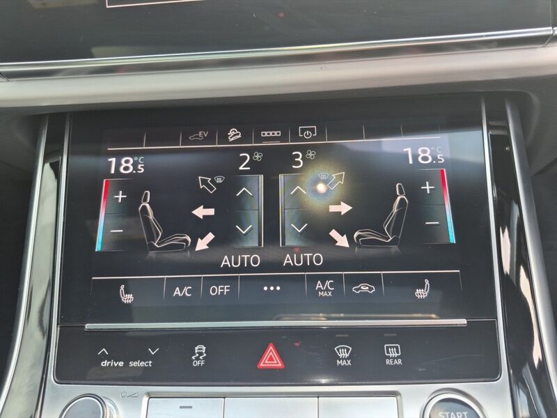 More views of Audi Q7