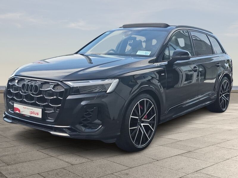 More views of Audi Q7