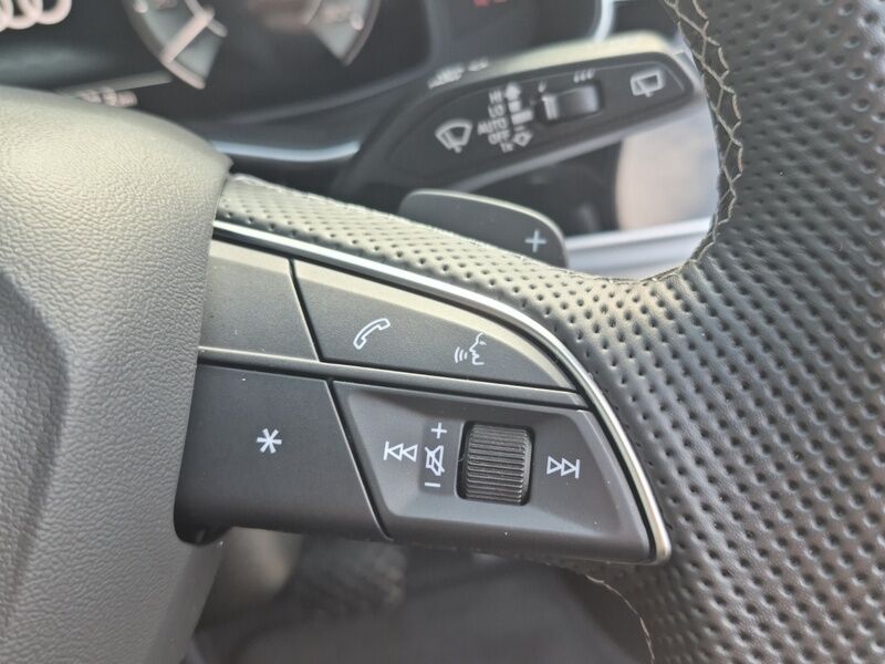 More views of Audi Q7