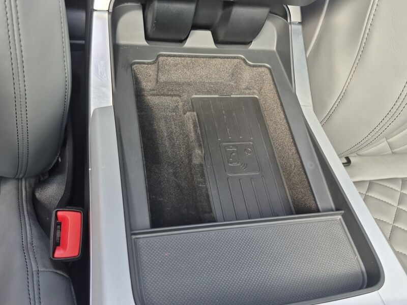 More views of Audi Q7