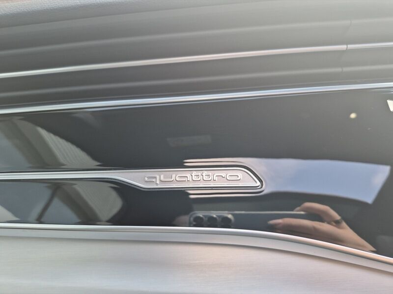 More views of Audi Q7