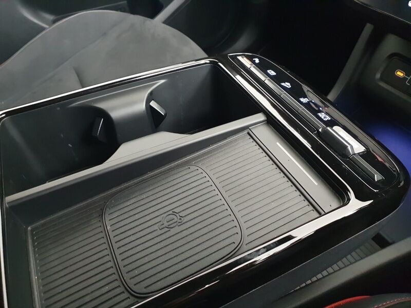 More views of Hyundai Tucson