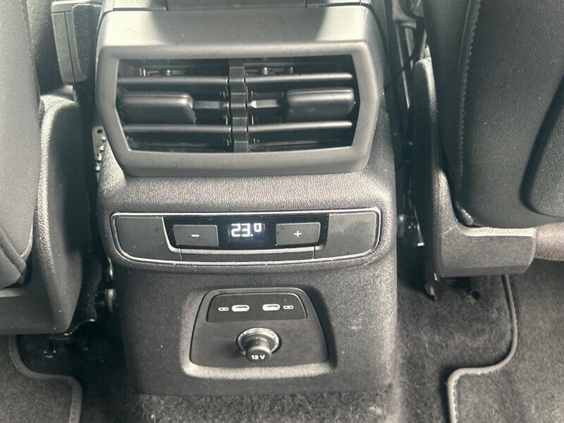 More views of Audi Q4 e-tron