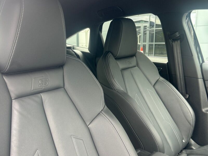 More views of Audi Q4 e-tron