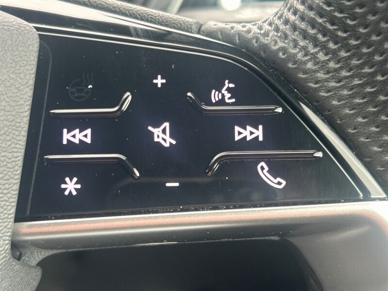 More views of Audi Q4 e-tron