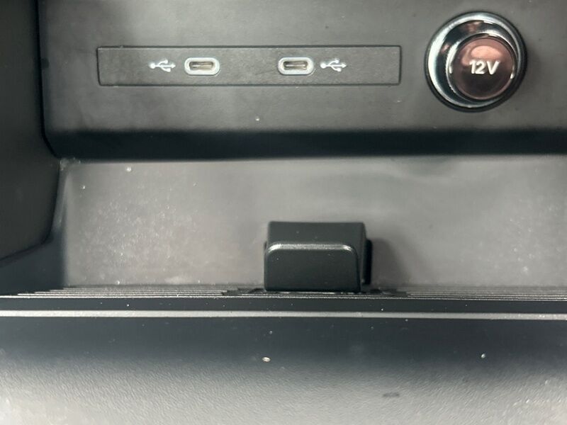 More views of Audi Q4 e-tron