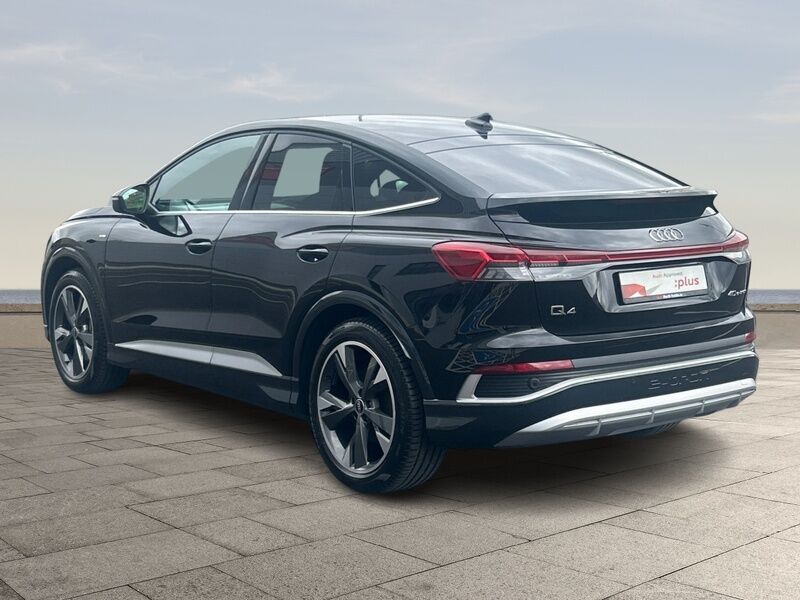 More views of Audi Q4 e-tron