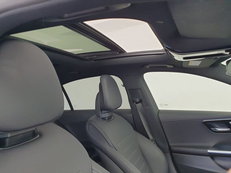 More views of Mercedes-Benz C-Class