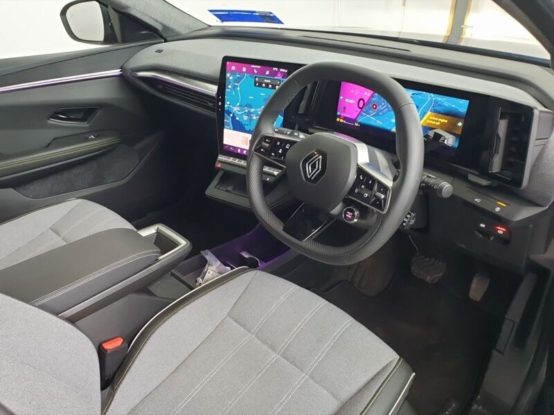 More views of Renault Scenic