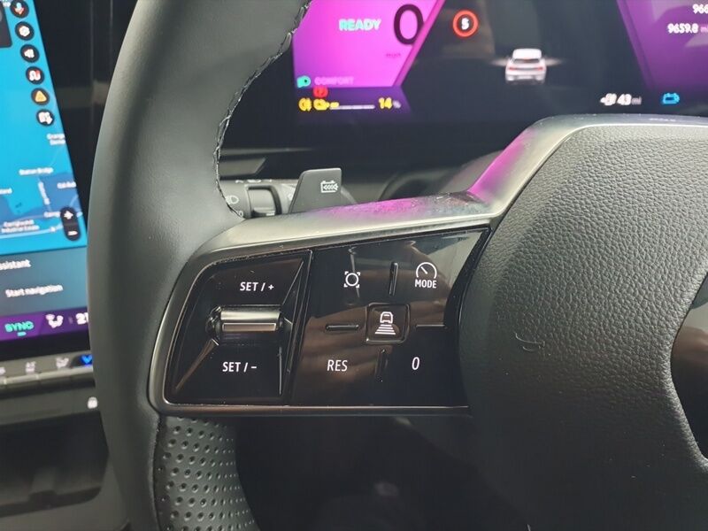 More views of Renault Scenic
