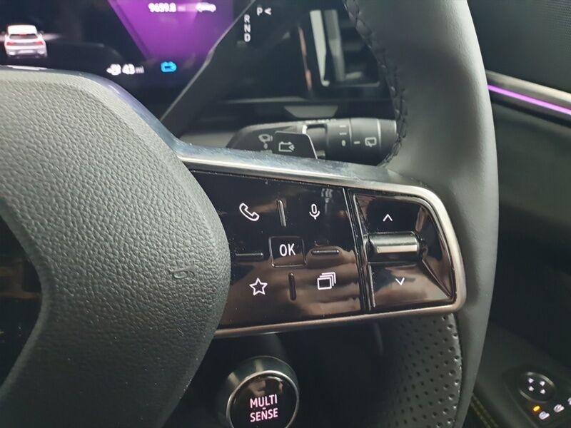 More views of Renault Scenic