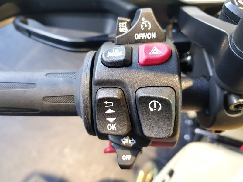 More views of BMW R12
